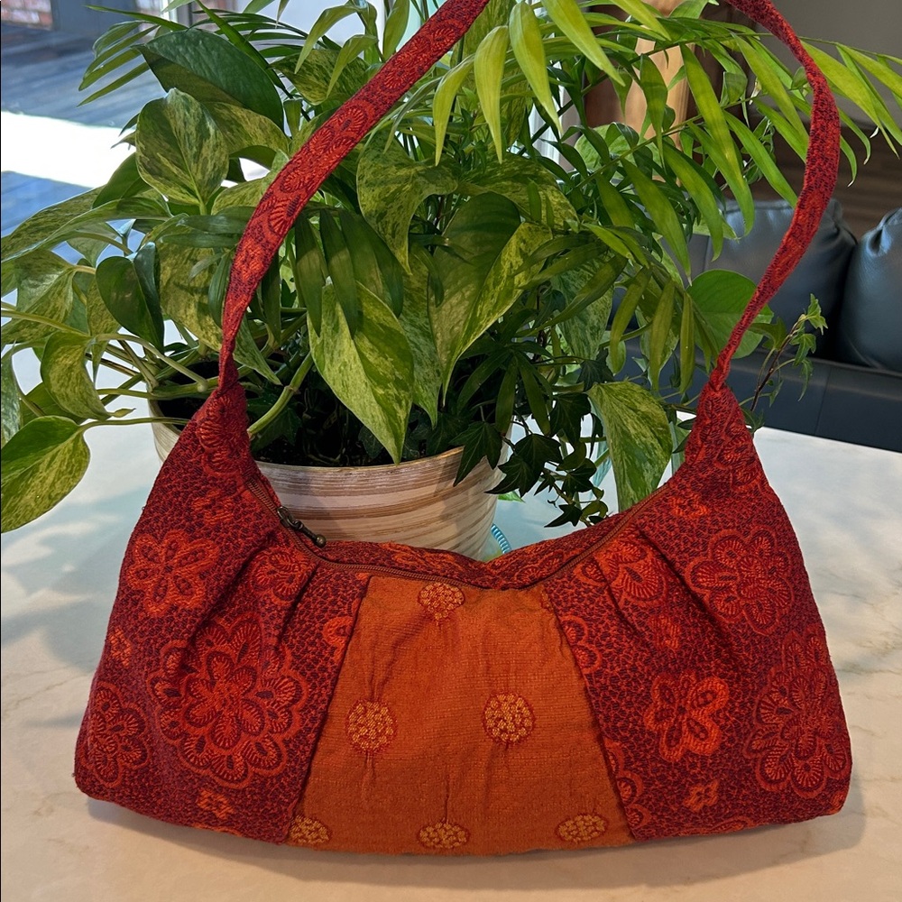 MARUCA Floral Rust Color Shoulder Bag /Purse Purse Zipper Closure